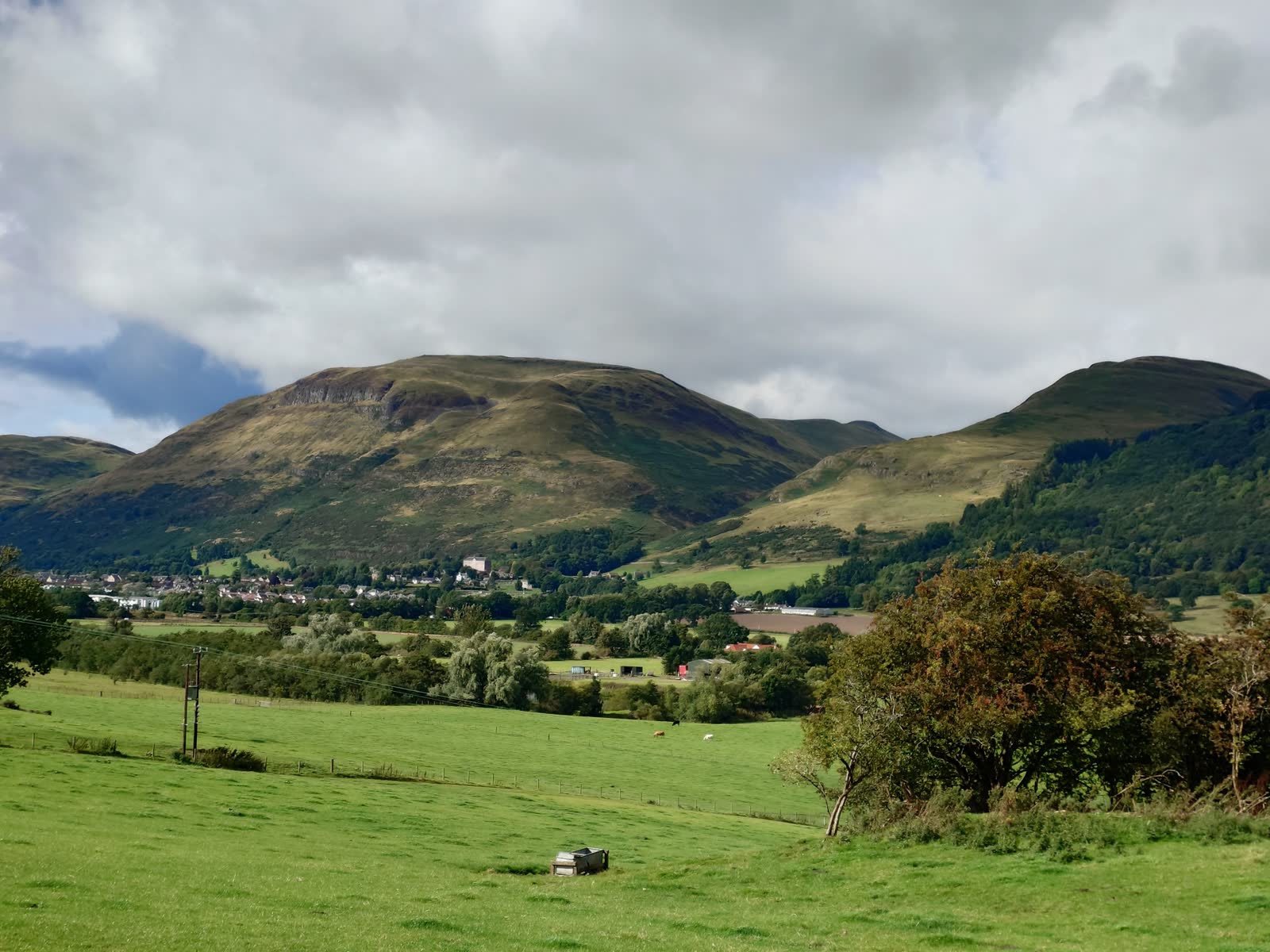Ochil Hills from the Devon Way